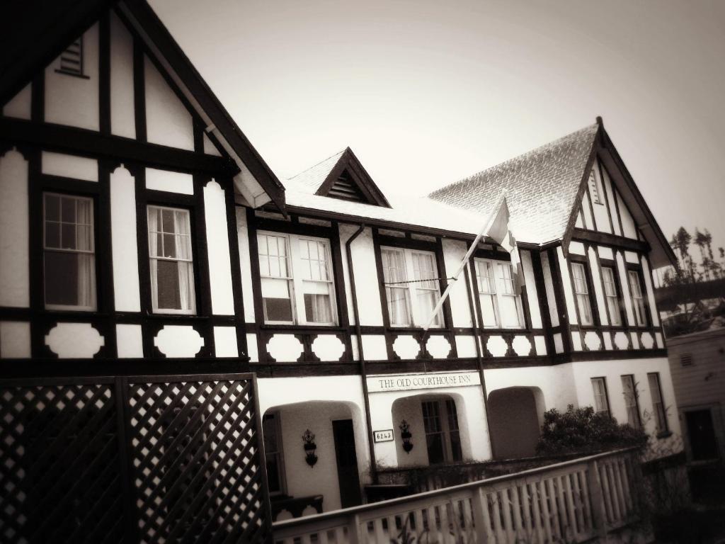 The Old Courthouse Inn Powell River Bilik gambar